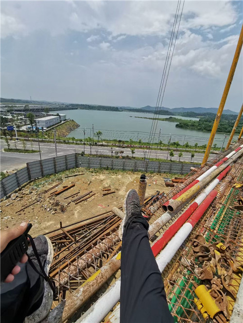 昌乐县作业中发生设备损坏或人员意外，责任怎么划分？